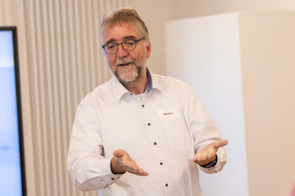 Martin Fugmann hält einen Vortrag beim Trainertag 2024