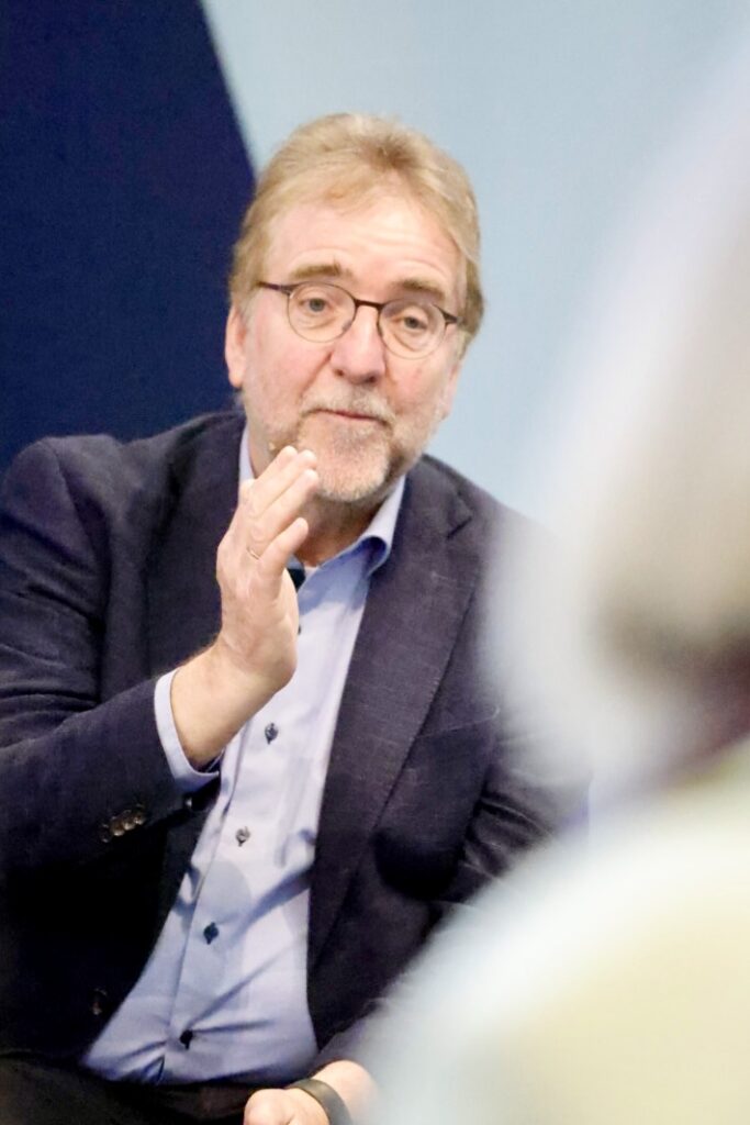 Martin Fugmann diskutiert auf der didacta 2026.