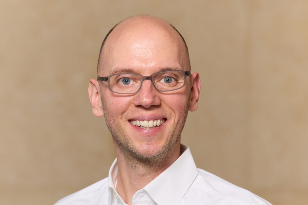 Portraitfoto von Magnus Osterkamp